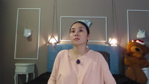 Adaira online show from December 2025 04:31:02 AM