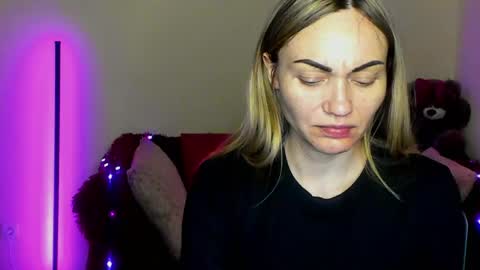 Adalina online show from April 2026 06:01:01 PM