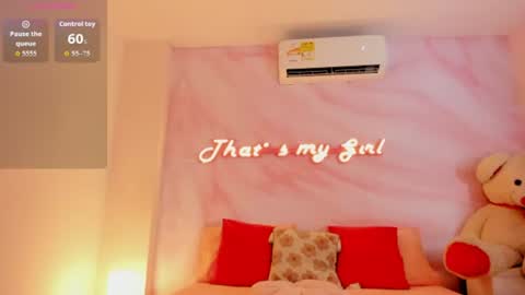 Adalyn Cute online show from July 2026 11:49:02 AM