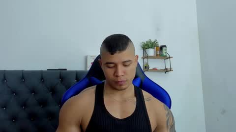 adam boss online show from October 2025 05:52:02 AM