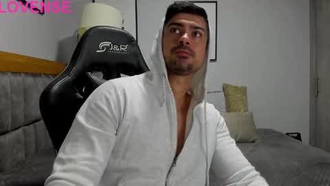 adam clarke online show from October 2025 09:51:02 AM