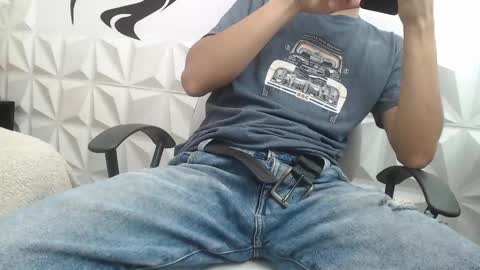 adam_evehotroom online show from February 2025 02:09:02 AM