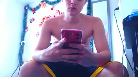 adam hot11 online show from December 2024 03:10:01 PM