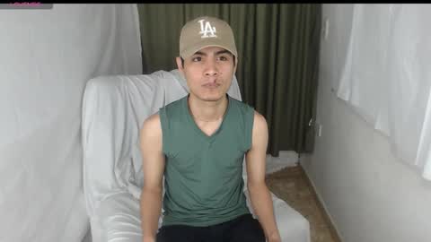 adam_sinclair online show from November 2025 08:07:02 PM