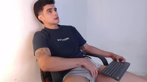 Hello guys excuse my absence I will be absent for several days for health reasons I hope you understand thank you very much. online show from October 2025 03:35:02 PM