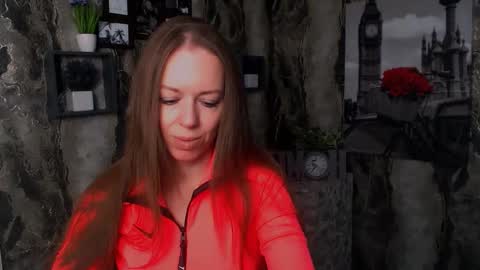 adamais_ online show from October 2025 04:44:02 AM