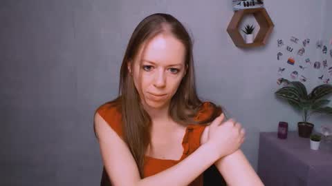 adamais_ online show from October 2025 10:46:02 AM