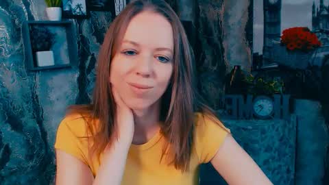 adamais_ online show from November 2025 06:00:02 AM