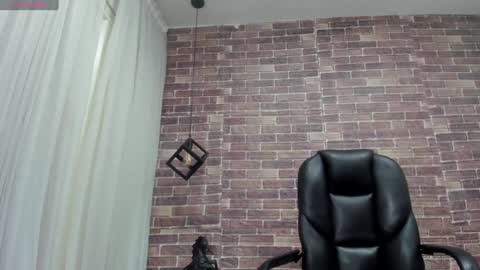 Snapshot of adamcoox chatting on December 2024 07:04:02 AM Adam online show from December 2024 07:04:02 AM