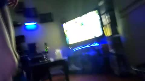 adamllamas online show from December 2024 02:51:01 AM