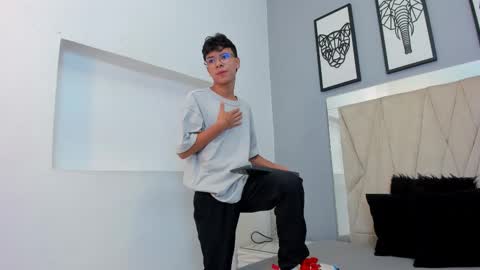 Adams Bobby online show from March 2026 11:17:02 AM