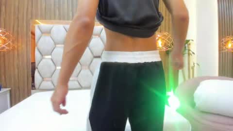 Adams Bobby online show from May 2026 11:08:02 AM