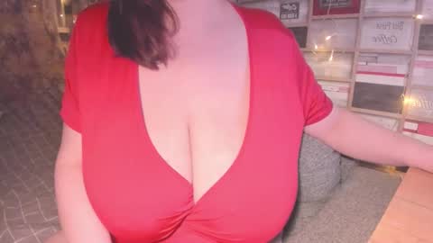 Snapshot of adamsvictory chatting on February 2025 06:47:02 PM Victoria online show from February 2025 06:47:02 PM