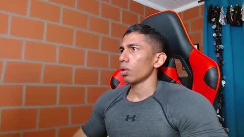 Snapshot of adan_sin1 chatting on December 2024 03:48:02 PM Adan Sin online show from December 2024 03:48:02 PM