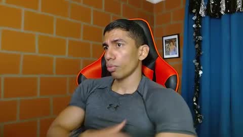 Snapshot of adan_sin1 chatting on January 2025 07:02:02 PM Adan Sin online show from January 2025 07:02:02 PM