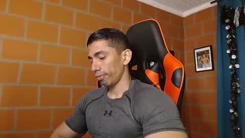 Snapshot of adan_sin1 chatting on January 2025 02:44:01 PM Adan Sin online show from January 2025 02:44:01 PM