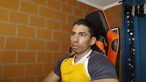 Snapshot of adan_sin1 chatting on January 2025 02:37:01 PM Adan Sin online show from January 2025 02:37:01 PM