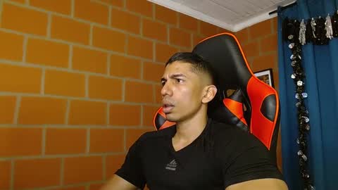 Snapshot of adan_sin1 chatting on January 2025 01:52:01 PM Adan Sin online show from January 2025 01:52:01 PM