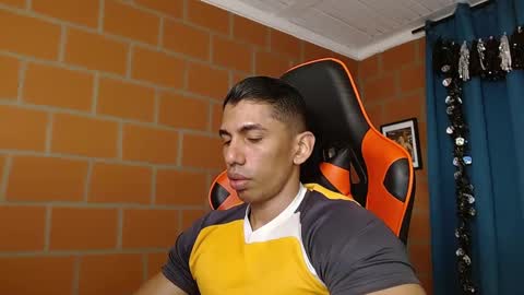 Snapshot of adan_sin1 chatting on January 2025 02:58:01 PM Adan Sin online show from January 2025 02:58:01 PM