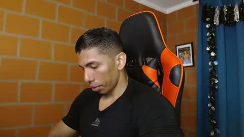 Snapshot of adan_sin1 chatting on January 2025 02:28:02 PM Adan Sin online show from January 2025 02:28:02 PM