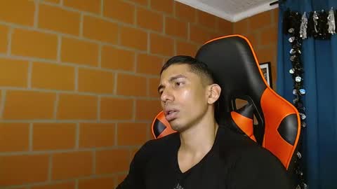 Snapshot of adan_sin1 chatting on January 2025 06:57:02 PM Adan Sin online show from January 2025 06:57:02 PM