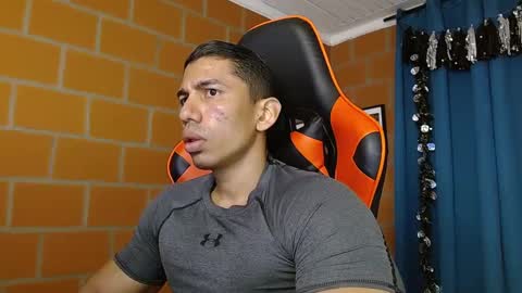 Snapshot of adan_sin1 chatting on February 2025 02:48:02 PM Adan Sin online show from February 2025 02:48:02 PM