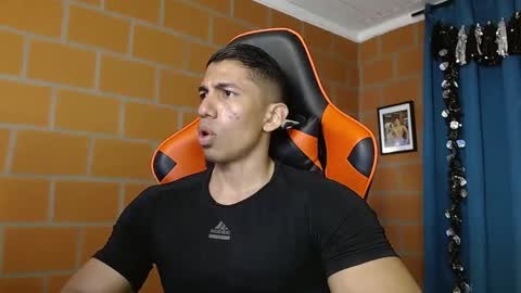 Snapshot of adan_sin1 chatting on February 2025 03:31:02 PM Adan Sin online show from February 2025 03:31:02 PM