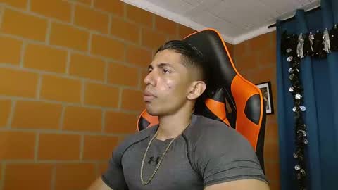 Snapshot of adan_sin1 chatting on February 2025 06:47:02 PM Adan Sin online show from February 2025 06:47:02 PM