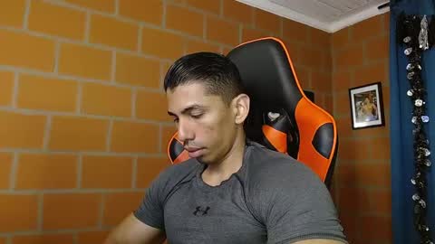 Snapshot of adan_sin1 chatting on February 2025 02:26:01 PM Adan Sin online show from February 2025 02:26:01 PM