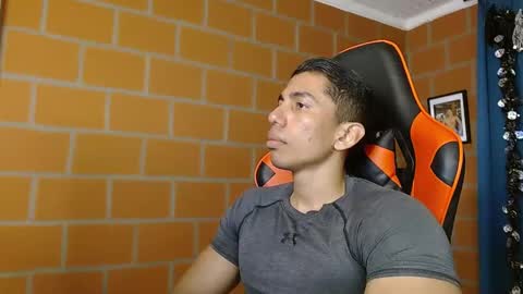 Snapshot of adan_sin1 chatting on March 2025 06:11:01 PM Adan Sin online show from March 2025 06:11:01 PM