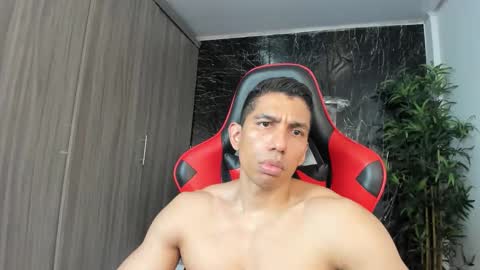 Snapshot of adan_sin1 chatting on April 2026 07:07:02 PM Adan Sin online show from April 2026 07:07:02 PM