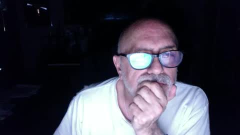 Snapshot of add_me_2 chatting on May 2026 07:03:01 AM add_me_2 online show from May 2026 07:03:01 AM