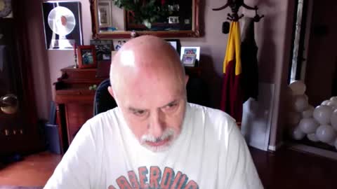 Snapshot of add_me_2 chatting on May 2026 07:11:01 PM add_me_2 online show from May 2026 07:11:01 PM
