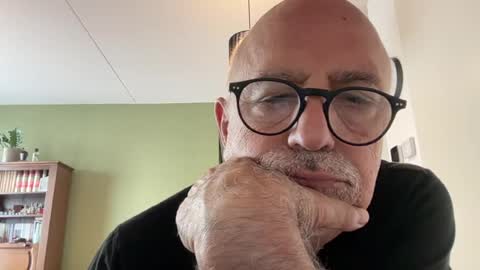 add_me_2 online show from August 2026 08:50:01 AM