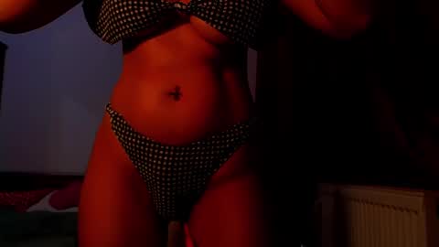 amy        online show from December 2024 12:22:02 AM