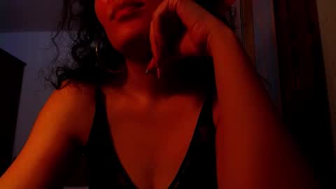 amy        online show from October 2025 03:02:01 PM