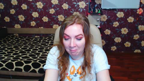 Snapshot of adel_redhead_ chatting on January 2025 06:32:02 PM Adel online show from January 2025 06:32:02 PM