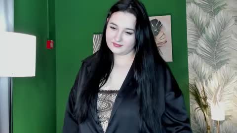 Adel online show from October 2025 11:51:02 AM