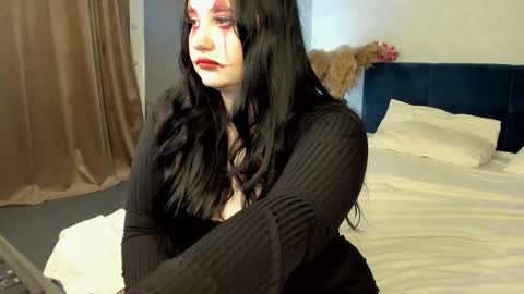 Adel online show from October 2025 11:11:01 AM