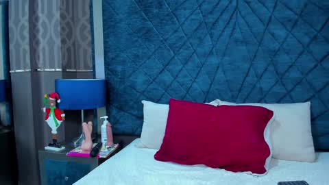 Adelaine online show from December 2024 11:06:02 AM