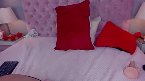 Adelaine online show from February 2025 04:45:02 PM