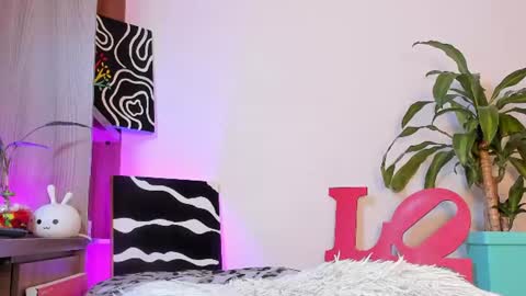 Adela Rangel START Mon to Sat from 3pm - 9pm COL time online show from August 2026 01:05:02 AM