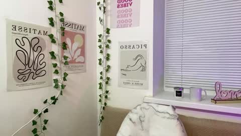 Snapshot of adele0_0 chatting on December 2024 12:45:01 PM Adele online show from December 2024 12:45:01 PM