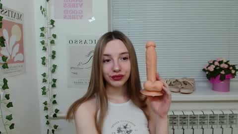 Snapshot of adele0_0 chatting on February 2025 02:11:02 PM Adele online show from February 2025 02:11:02 PM