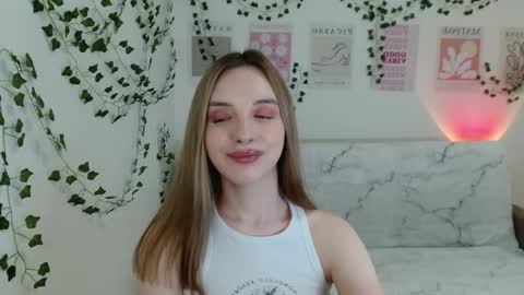 Snapshot of adele0_0 chatting on February 2025 03:18:02 PM Adele online show from February 2025 03:18:02 PM