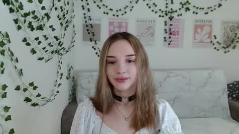 Snapshot of adele0_0 chatting on February 2025 01:58:01 PM Adele online show from February 2025 01:58:01 PM