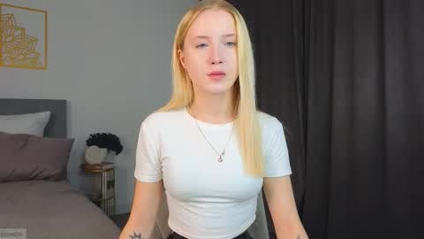 Adele online show from September 2025 10:10:02 PM