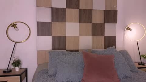 Andrea online show from January 2025 12:15:01 PM