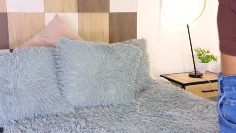 Andrea online show from January 2025 02:37:01 PM