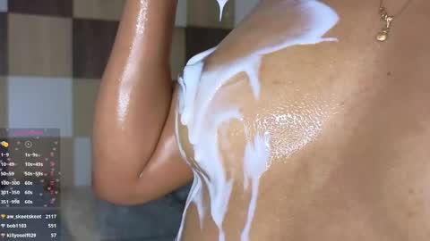 Andrea online show from March 2025 06:00:01 PM